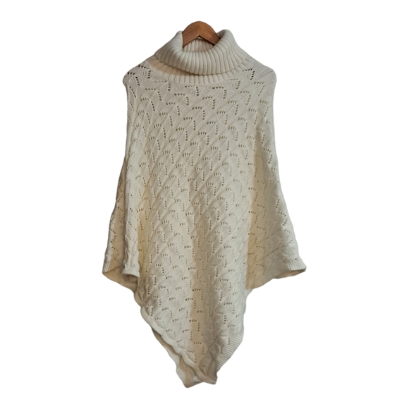 BCBCMAXAZRIA Knit Turtleneck Shawl - Picture 7 of 8